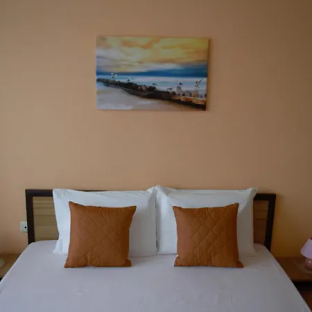 Морски Звуци Apartament *